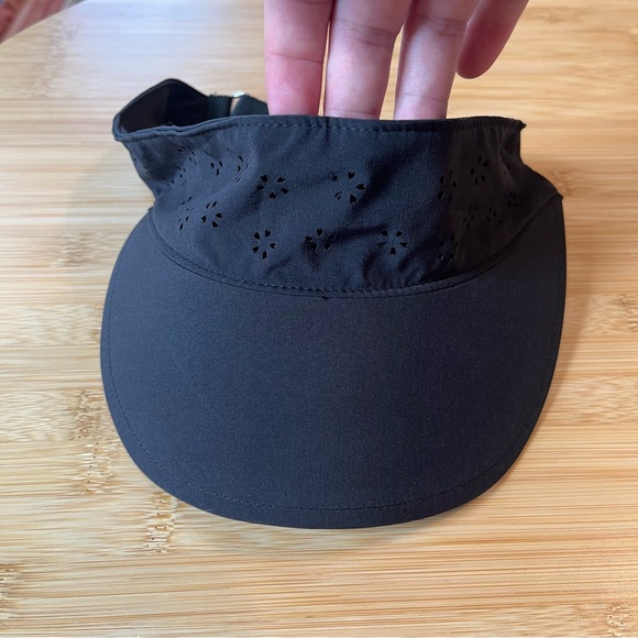 lululemon athletica Accessories - Lululemon black visor